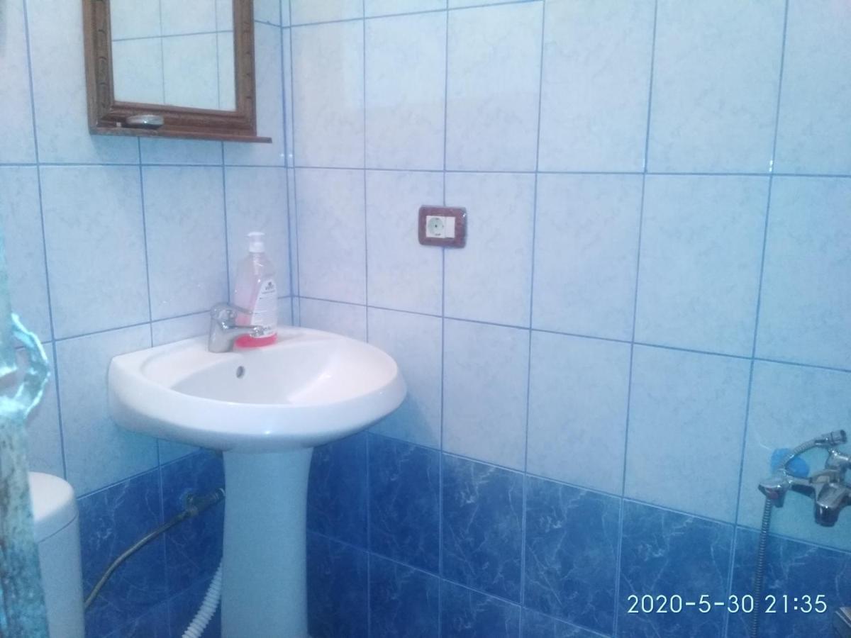 Gjirokastër Karafil Guesthouse מראה חיצוני תמונה