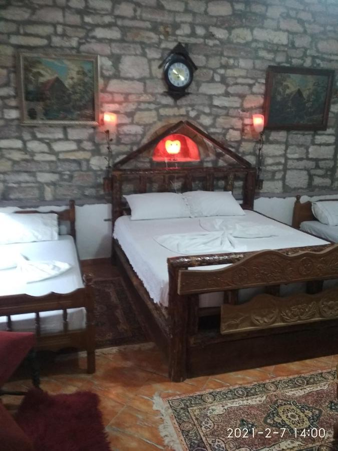 Gjirokastër Karafil Guesthouse מראה חיצוני תמונה