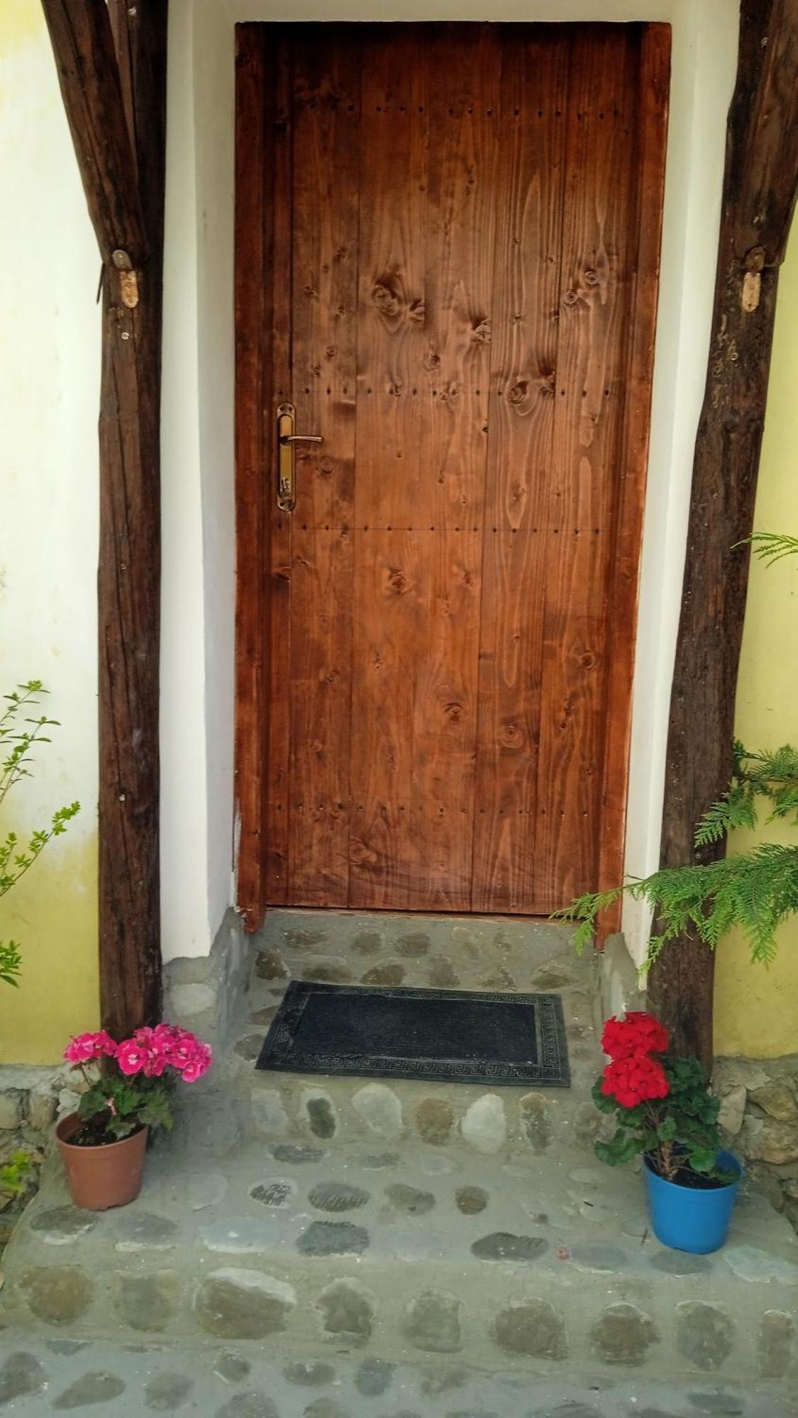 Gjirokastër Karafil Guesthouse מראה חיצוני תמונה