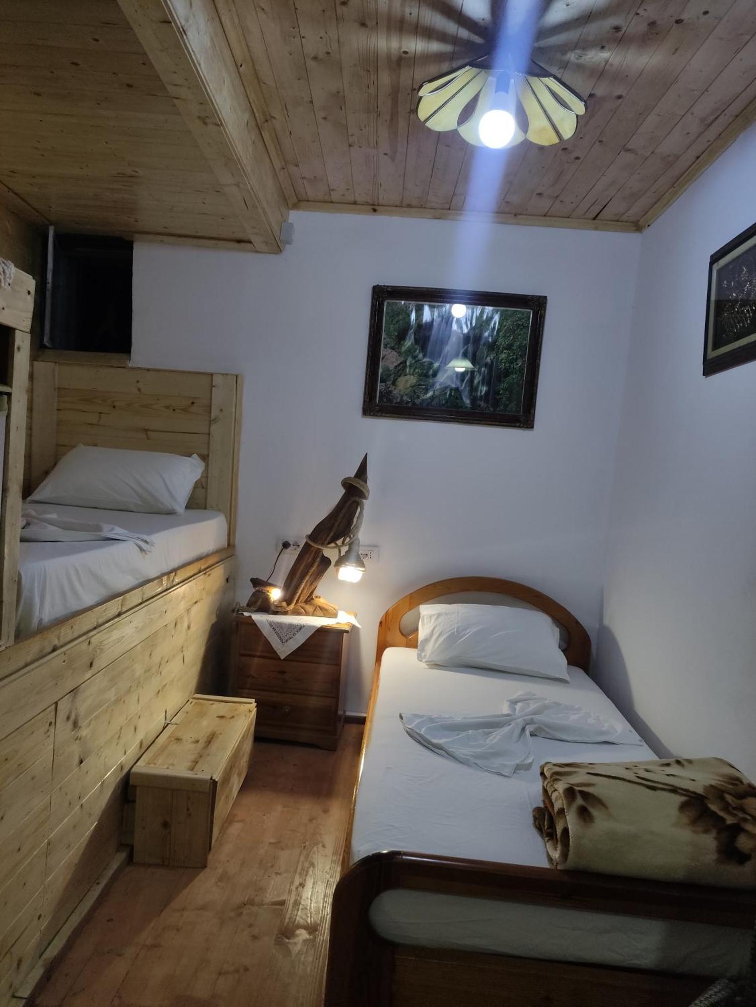 Gjirokastër Karafil Guesthouse מראה חיצוני תמונה